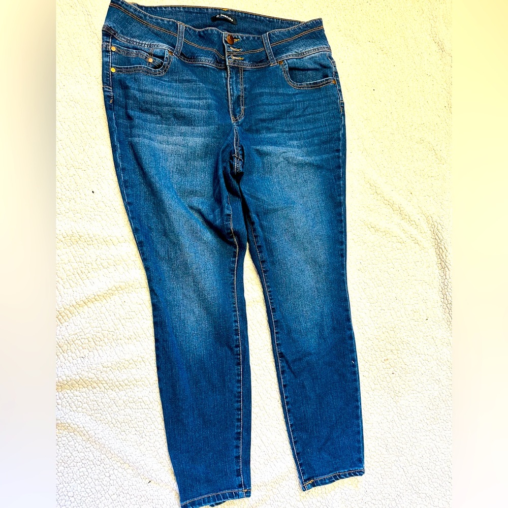 Women’s D.jeans skinny dark blue size 18 super stretchy